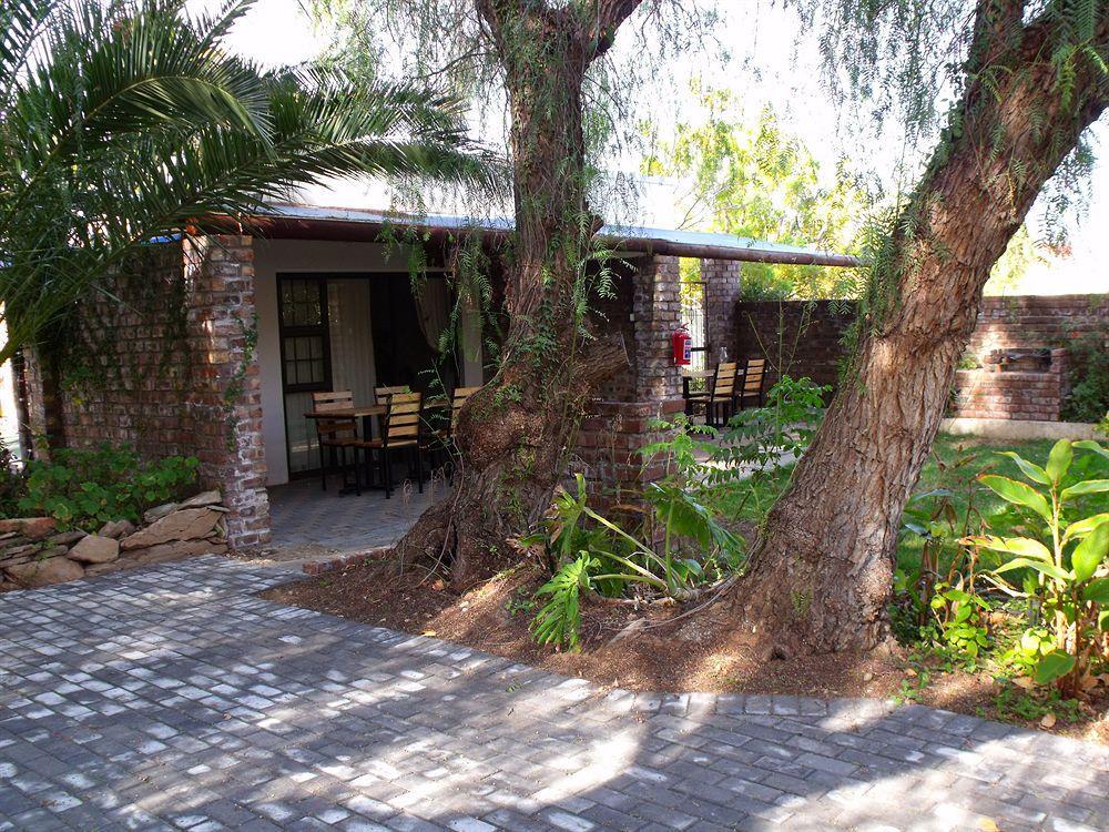 Bisibee Guest House Oudtshoorn Buitenkant foto